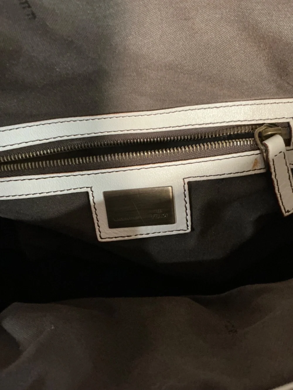 Fendi Borsa Doctor Hobo Bag white leather